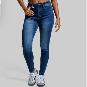 Born Primitive Women’s Skinny Jeans in Dark Blue Wash